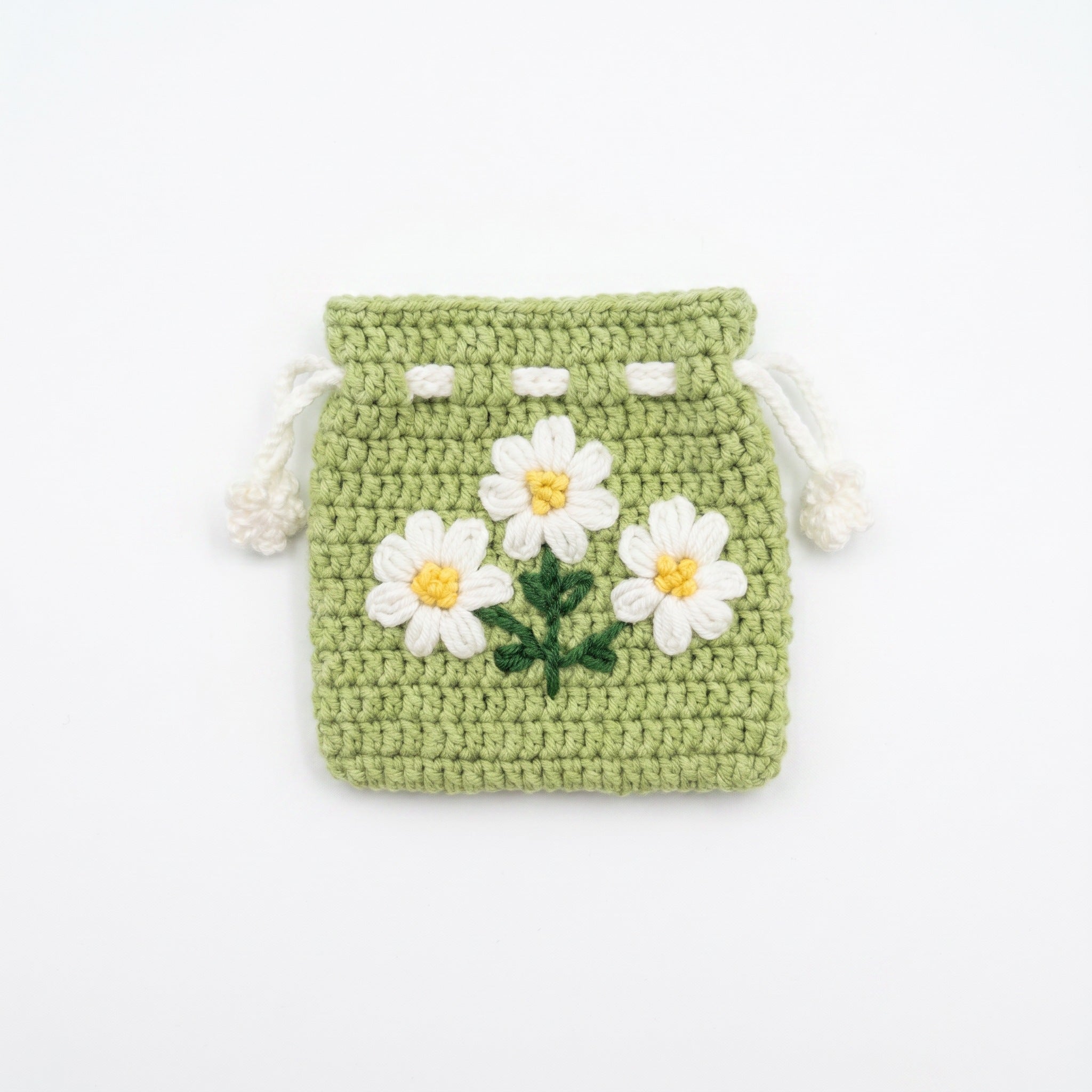 [BerryBow Canonical] BB-POU-GRN-DAI-03 | Hero | Green Daisy Crochet Pouch – Handmade by Berry Bow