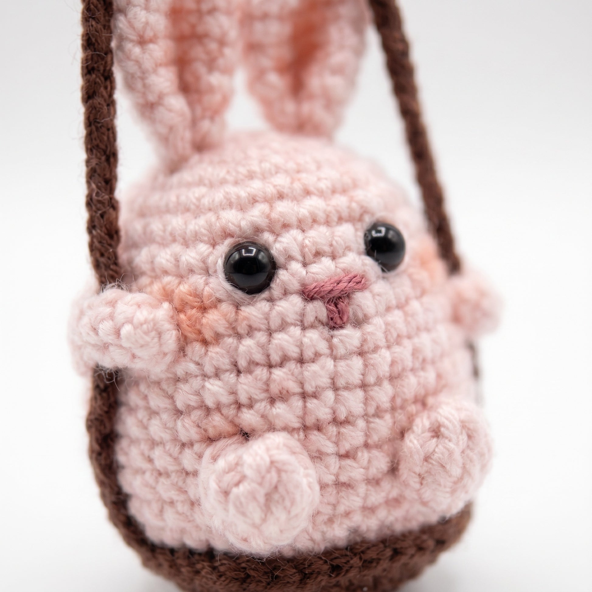 [BerryBow Canonical] BB-CHR-ANI-PNK-01 | Detail | Pink Bunny Crochet Car Charm – Handmade by Berry Bow