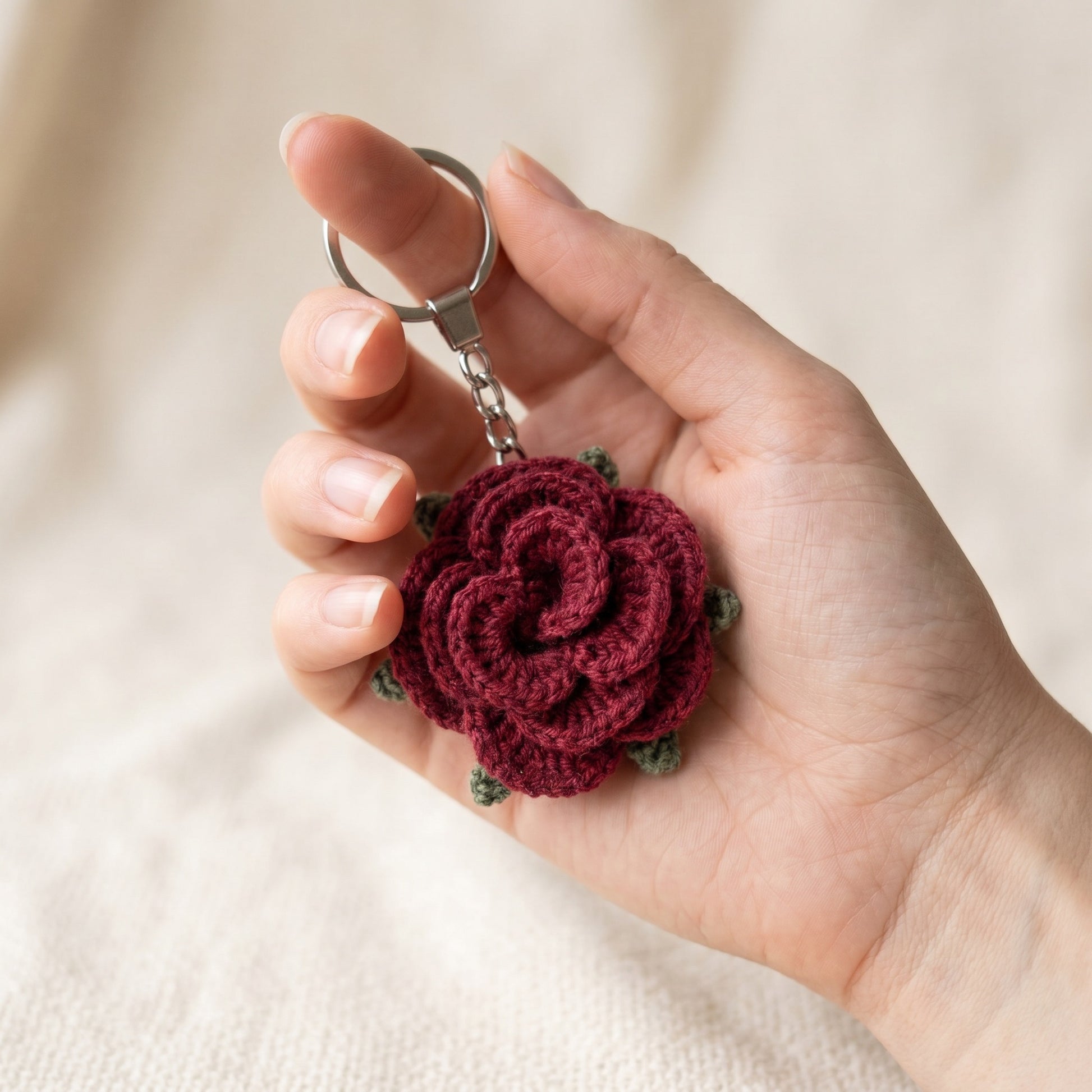 [BerryBow Canonical] BB-KC-ROS-BUR-02 | Scale | Burgundy Little Rose Crochet Keychain – Handmade by Berry Bow