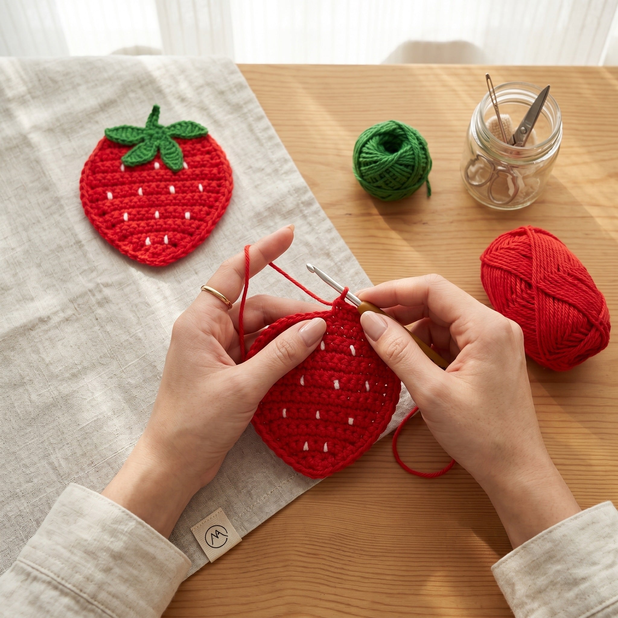 [BerryBow Canonical] BB-COS-FRU-RED-01 | Making | Strawberry Crochet Coaster – Handmade by Berry Bow